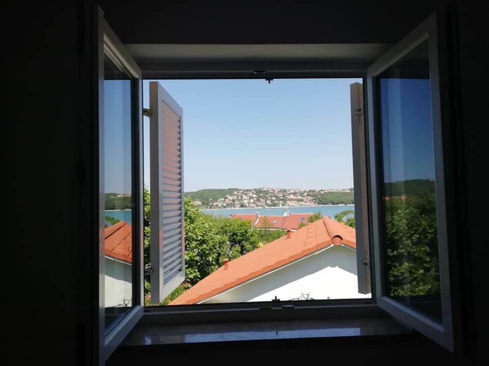 Apartment Sun & Sea Krk Town Esterno foto